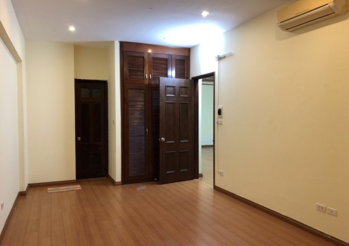 Cho thuê gấp căn hộ 3 phòng ngủ, 3 WC chung cư N05 Hoàng Đạo Thúy, Trung Hòa, Cầu Giấy, Hà Nội