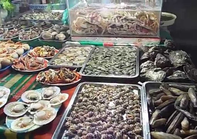 Cho thuê gấp quán hải sản đường Trần Phú, đang kinh doanh hoạt động