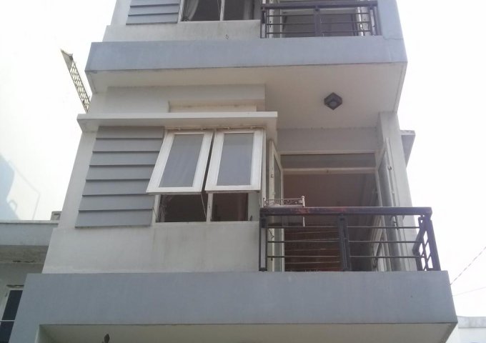Bán nhà phố trệt 3 tầng sân thượng 4x16.5m HXH 5m đường Trần Đình Xu, P. Cô Giang - Q1