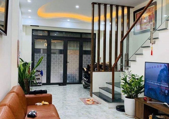 Nhà ngõ 73 Nguyễn Trãi (Tặng nội thất, nhà đẹp, giá thương lượng)