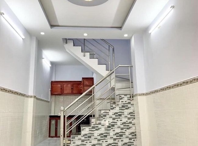 Bán nhà 2 lầu đẹp hẻm 1135 đường Huỳnh Tấn Phát Quận 7