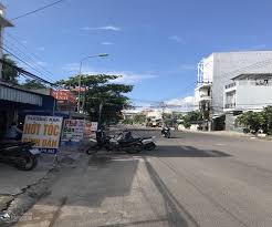 Bán lô đất mặt tiền đường Phước Long Nha Trang giá rẻ 