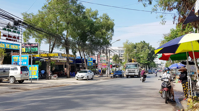 Cho thuê mặt bằng nhà mặt tiền đường vào sân vận động Đồng Nai, đường nhựa rộng 10m thông thoáng, thuận tiện kinh doanh buôn bán