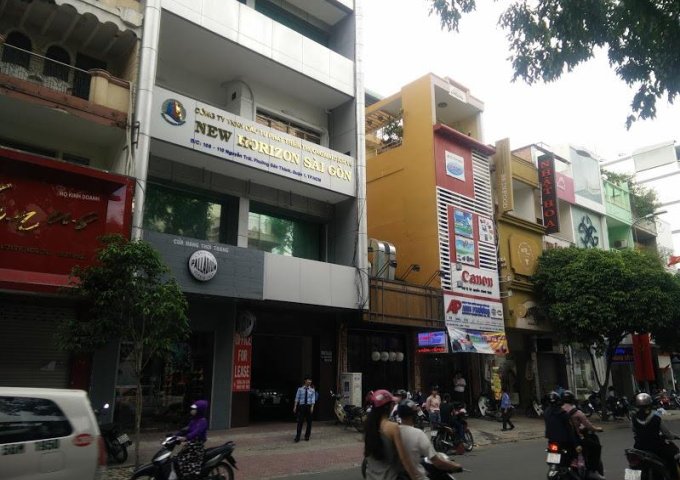Bán nhà góc 2 mặt tiền đường Trần Quang Khải, Phường Tân Định, Quận 1, DT 4x12m, 3 lầu, HĐT 50tr/th