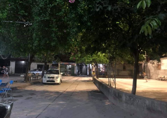Bán đất phố Giang Biên,ô tô tải đỗ sát nhà,90m,giá 3,5 tỷ,lh 0989126619.