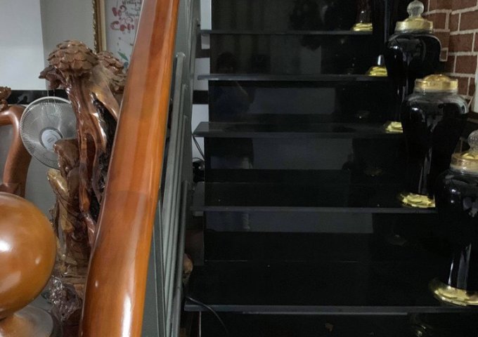 Chính chủ cần bán nhà 3 tấm đường TTH07, Tân Thới Hiệp , quận 12, giá tốt.