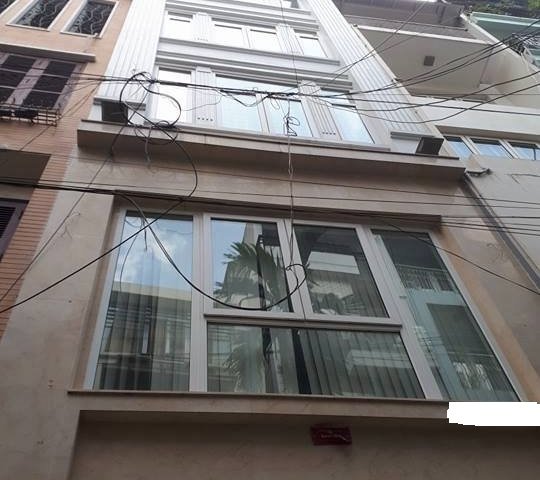 Bán nhà ngõ 67 NguyễnVăn Cừ,30m,5 tầng,giá 2,65 tỷ,lh 0989126619. 
