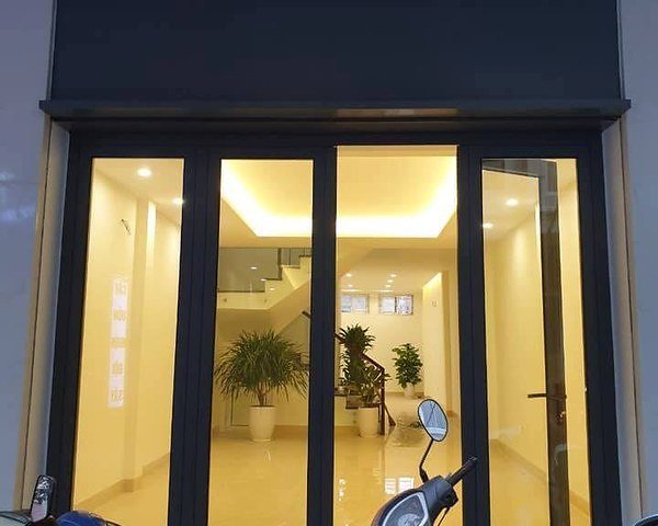Bán nhà mặt phố Vũ Phạm Hàm – Trung Kính – Trung Hòa 6 tầng 93m2 thông sàn cho thuê, kinh doanh tốt