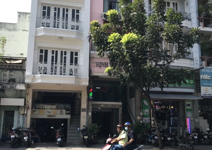 Bán nhà 2MT Nguyễn Trọng Tuyển gần Lê Văn Sỹ. DT 4.5x18m 5 lầu thang máy