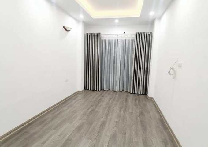  BÁN GẤP NHÀ TÔN THẤT TÙNG, 40M2* 3 TẦNG NỘI THẤT LONG LANH, GIÁ 3,2 TY 