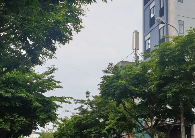 Cần cho thuê mặt bằng ngang 7m đường Nguyễn Thị Minh Khai gần Lê Duẩn