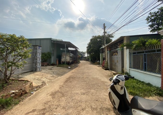 Bán nhà đường Nguyễn Huệ - 10x28 - nhà mới xây, mua dọn vào ở ngay