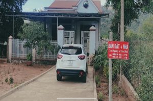 Cần bán đất + nhà mái thái mặt tiền chính chủ mới xây Tại: Thôn 2, Phú Hòa, Chư Păh, Gia Lai