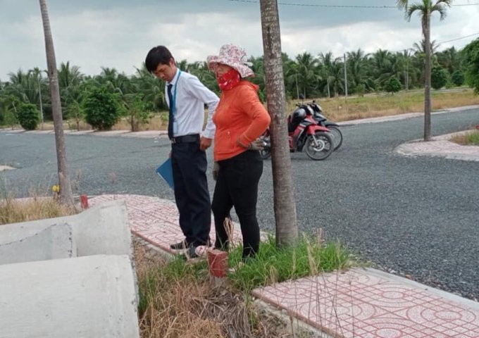 Đất nnền xây nhà xây trọ gần trung tâm thương mại Tân Hương giá chỉ 165tr(30%) ó ngay lô đất sổ đỏ 