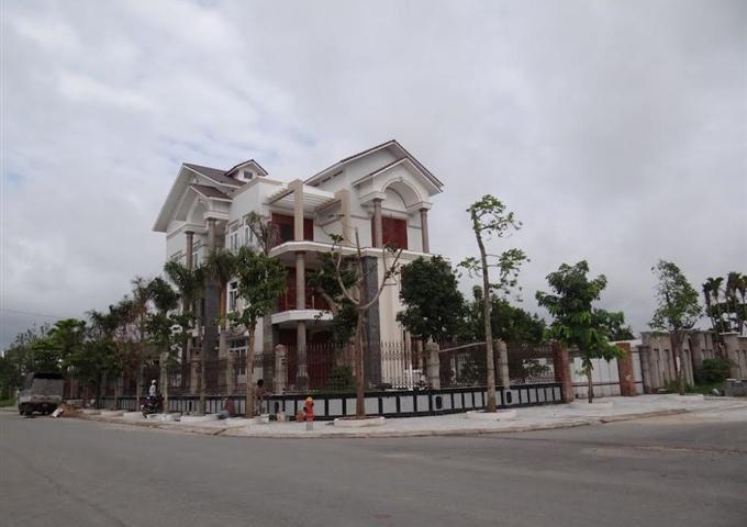 Bán nền biệt thự mặt tiền đường Nguyễn Văn Cừ, Cồn Khương, hướng đông nam. Giá 29 tỷ.