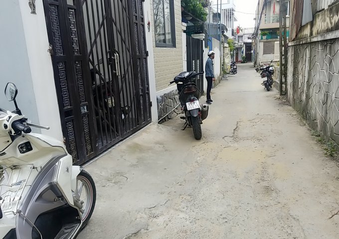 Duy nhất 1 lô nằm sau lưng nhà mặt tiền đường Trần Phú  