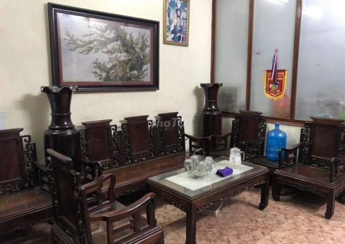 Cho thuê nhà riêng Nguyễn Phúc Lai Đống Đa, dt 60m x 4 t, mt 5m, ngõ ô tô giá 15tr