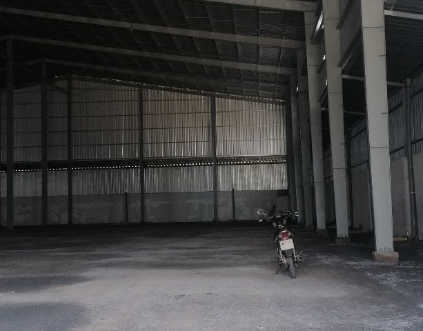 Cần cho thuê kho xưởng dt 1000m2, 2200m2 trong Cụm kho mặt tiền Tỉnh Lộ 10, huyện Đức Hòa, tỉnh Long An
