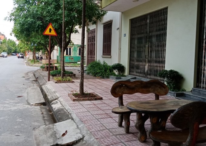 Chính chủ cho Thuê cả nhà 3 tầng tại Số 81 Trương Hán Siêu, Tp Nam Định, Tỉnh Nam Định.