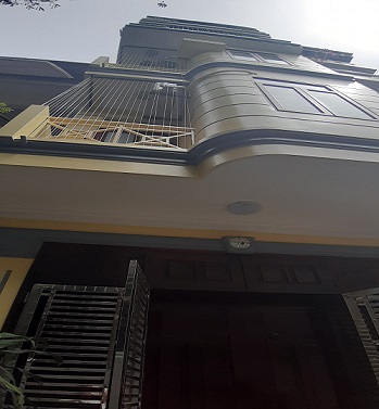 Tôi Minh chính chủ cần bán căn nhà 4 tầng, ngõ 82 Phố Trần Cung, QUẬN CẦU GIẤY, mặt tiền 3,5 diện tích 45m2.