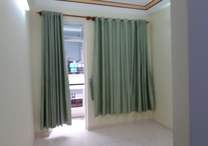 Cho thuê nhà nguyên căn hẻm rộng 4m đường Nguyễn Thiện Thuật, Nha Trang