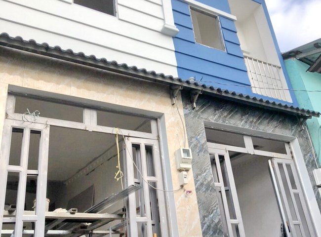 Bán nhà 1 lầu mới sắp hoàn thiện hẻm 1056 Huỳnh Tấn Phát Quận 7