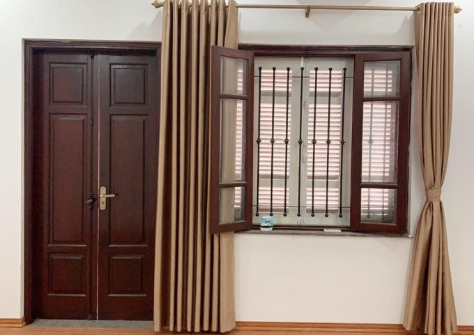 Chính chủ cho thuê nhà khu đô thị Đại Kim lô C nhà đẹp, nội thất đẹp