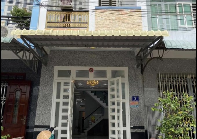 Bán nhà 1 trệt 1 lầu đường B7 KDC 91B , gần đoạn thông ra Trần Hoàng Na ,khu an ninh ,giá tốt .
