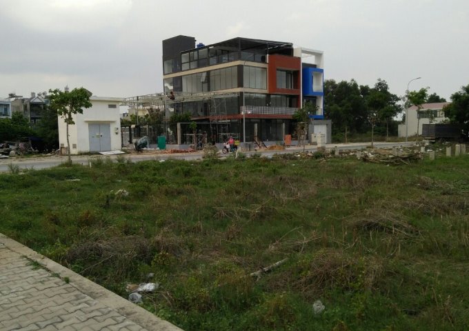 Bán lô đất 10x21m mặt tiền đường Trần Văn Giàu, gần Quốc Lộ 1A, thích hợp xây trọ xây xưởng