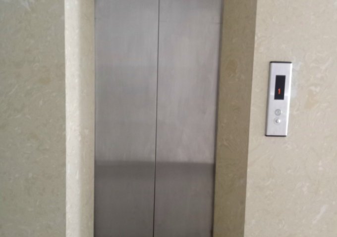 Cho thuê nhà đường hoàng hiệu 2 chiều 5 tần có thang máy ngan 6M