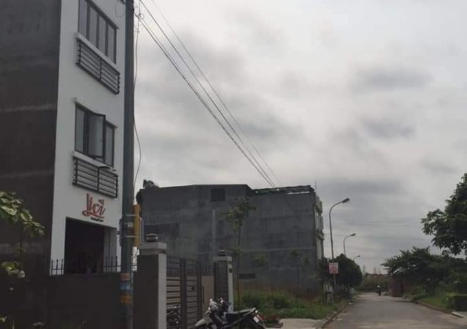 Bán căn nhà phố Villa 4 tầng tại Trang Quan, An Đồng.