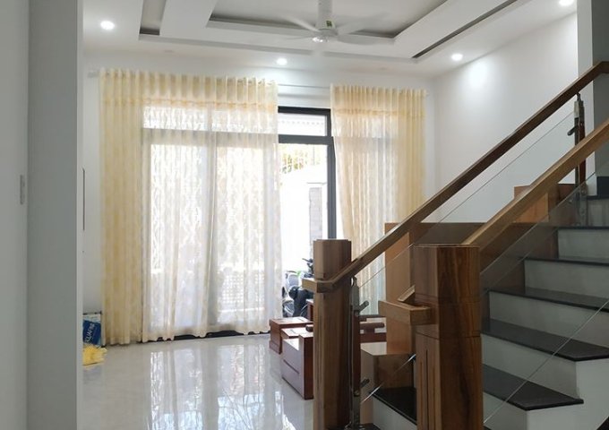 Cho thuê nhà mới 4 tầng hẻm Lê Hồng Phong, Phước Long, Giá 15tr/ tháng  