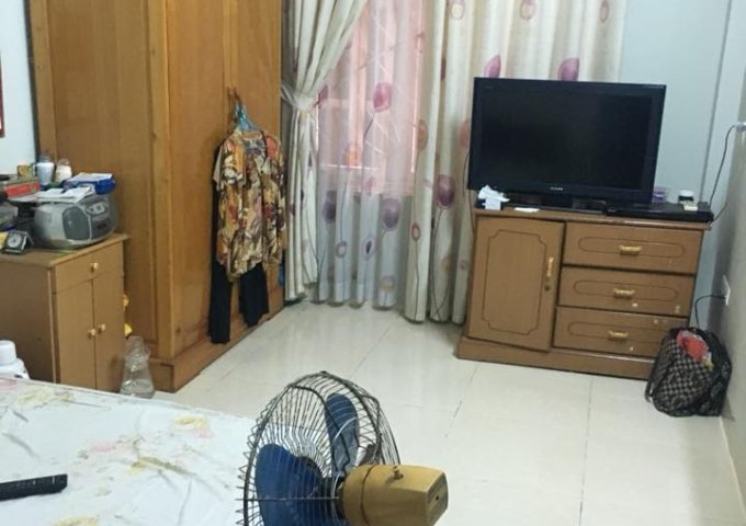 Cần bán gấp nhà ngõ 105 Vọng Hà giá 990 triệu, 12mx5T, ở được ngay