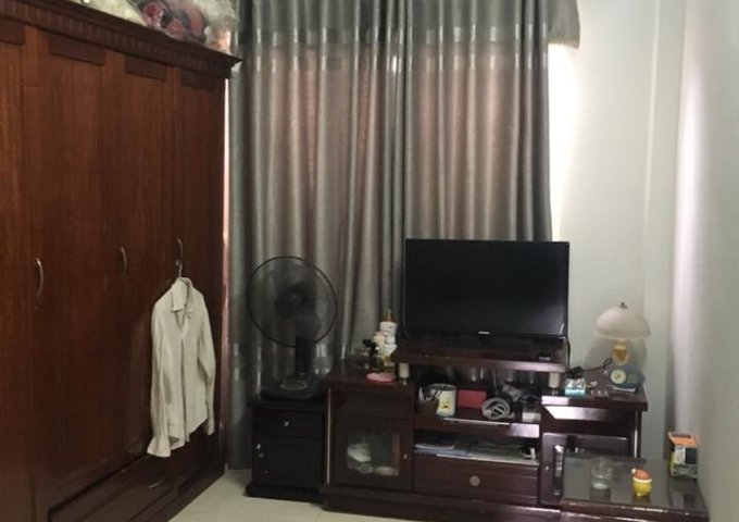 Cần bán gấp nhà ngõ 105 Vọng Hà giá 990 triệu, 12mx5T, ở được ngay