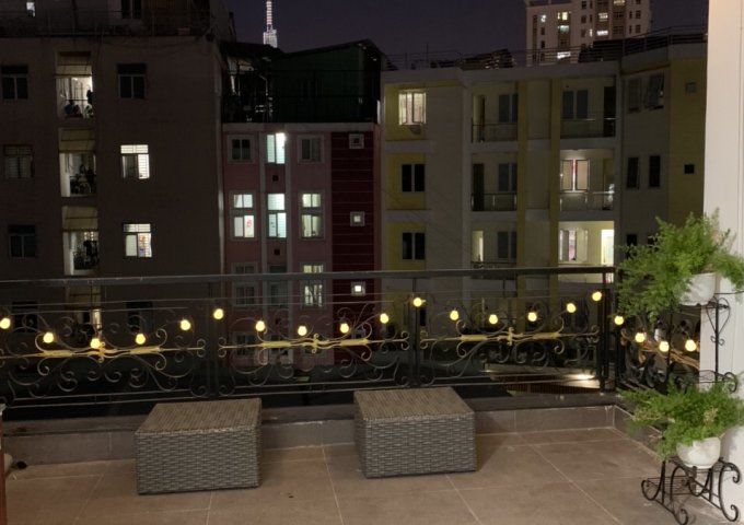 Bán nhà 31/2/11 Ung Văn Khiêm trong chợ tiện kinh doanh buôn bán trệt 3 lầu 8.8tỷ