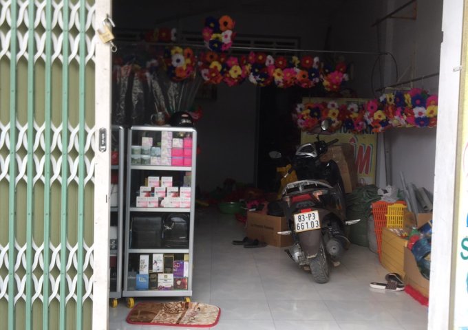 Mình cần bán 3 căn hộ liền kề nhau ngay trung tâm chợ xã Long Phú – huyện Tam Bình – Vĩnh Long