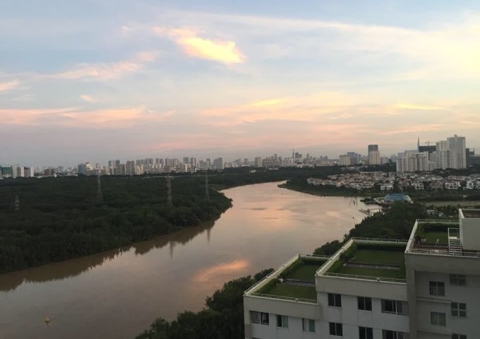 Bán Căn hộ Quận 7 giá rẻ... DT 124m2 (3PN), View Sông nhìn về Phú Mỹ Hưng và Trung Tâm SG...