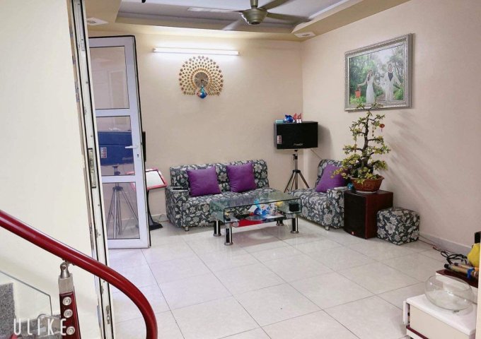 - Bán nhà 3 tầng ngõ 94 Lê Lợi - Ngô Quyền - Hải Phòng