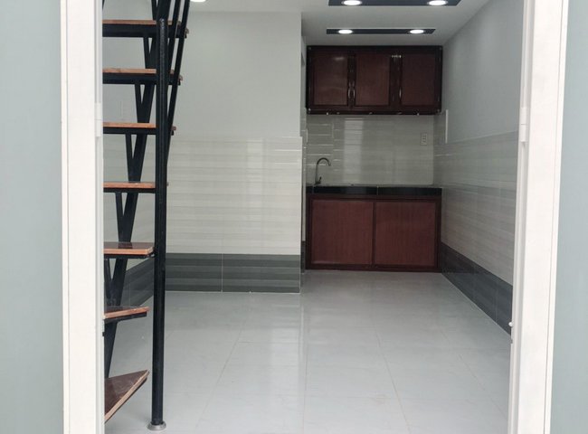 Cho thuê nhà mới nguyên căn mặt tiền hẻm 672 đường Huỳnh Tấn Phát Quận 7