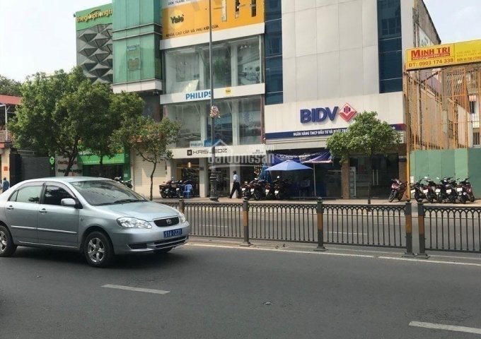 Chính chủ bán gấp tòa nhà 8m x 21m 6 lầu MT Nguyễn Đình Chiểu Quận Phú Nhuận
