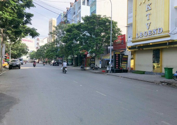 Bán Nhà Hẻm 414 Bờ Bao Tân Thắng - Đối Diện AEON Tân Phú. DT 4,5x28m. 5 Lầu 