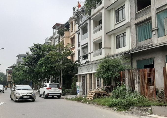 Cho thuê nhà liền kề Mễ Trì - Trung Văn, dt 90m xây 5 tầng, nhà mới 100% giá 34 tr