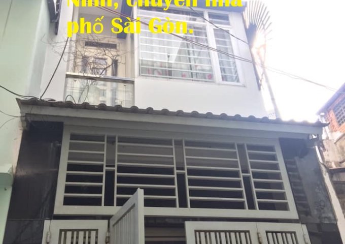 Bán nhà quận 1 . Nhà đường Calmette, P. Nguyễn Thái Bình. 3 tầng.