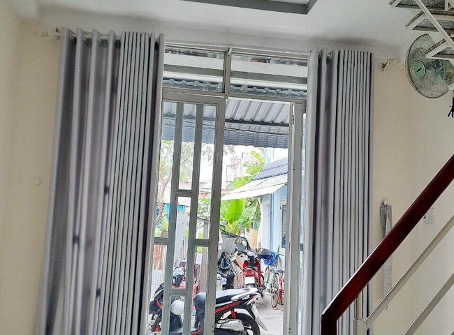 Bán nhà 1 lầu hẻm 1669 đường Huỳnh Tấn Phát Quận 7