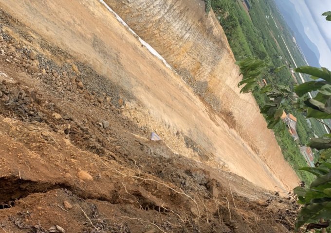 CẦN BÁN NHANH LÔ ĐẤT 4900M2 TẠI LÂM HÀ , LÂM ĐỒNG