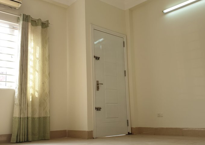 Bán Nhà Ngõ 53 Bạch Đằng, Gần Phố, Gần Trung Tâm, 32m/4 Tầng/1.85 Tỷ