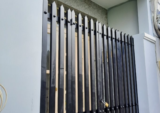 CHÍNH CHỦ CẦN BÁN NHÀ MỚI XÂY HẺM 2144 HUỲNH TẤN PHÁT NHÀ BÈ