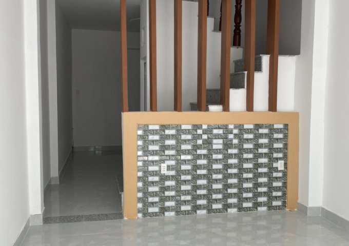 CHÍNH CHỦ CẦN BÁN NHÀ TẠI THỊ TRẤN CẦN GIUỘC - HUYỆN CẦN GIUỘC -TỈNH LONG AN .