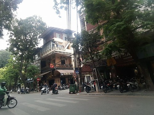 MẶT PHỐ NGUYỄN HỮU HUÂN CỰC VIP - LÔ GÓC 2 THOÁNG- 6 TẦNG THANG MÁY.