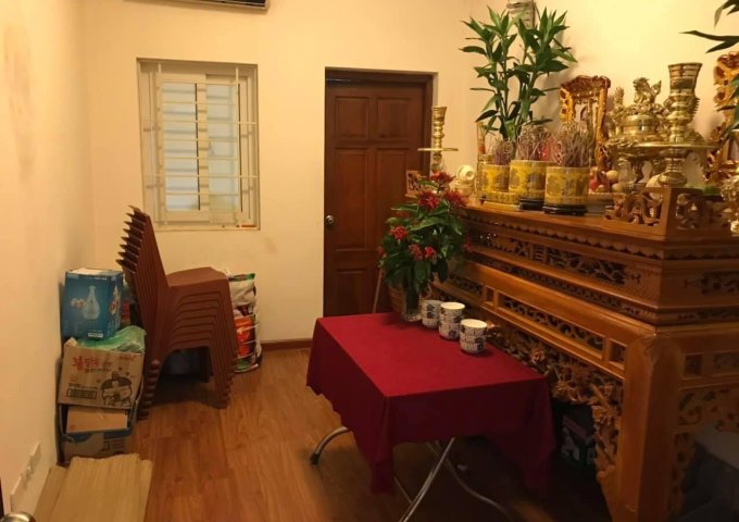  Cần bán nhà ngõ 466 phố hoàng hoa thám dt 47 x 3 tầng, mặt tiền 3m, giá 3,9 tỷ ( 82tr/m2)